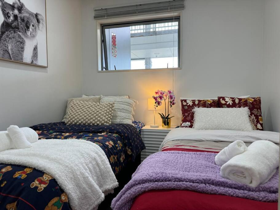 Immaculate 3 Bd 2 Bth Apartment -Free Carpark & Pool Auckland Exterior foto