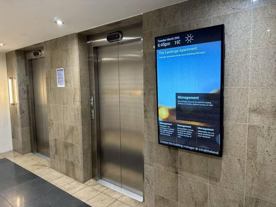 Immaculate 3 Bd 2 Bth Apartment -Free Carpark & Pool Auckland Exterior foto