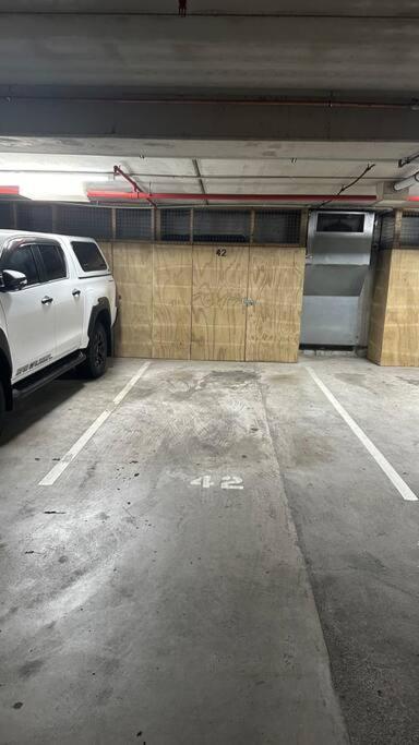 Immaculate 3 Bd 2 Bth Apartment -Free Carpark & Pool Auckland Exterior foto